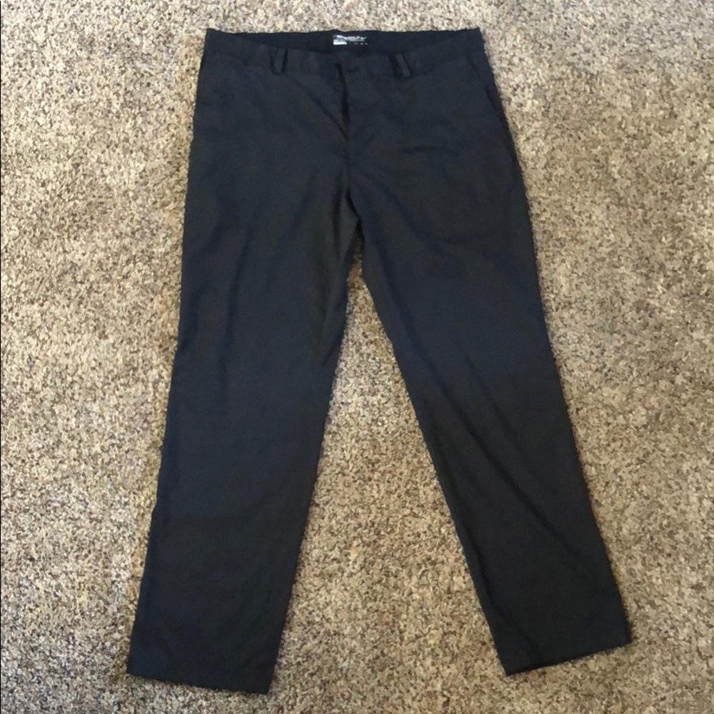 Men’s black Nike golf pants dry fit